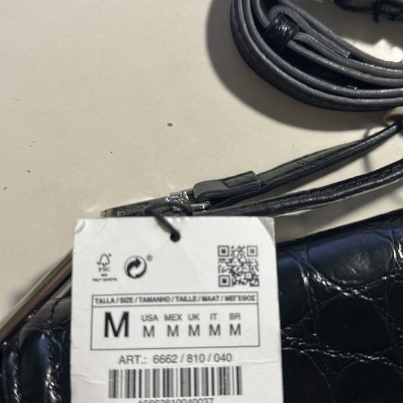 NWT. Zara Black Tortoiseshell Crocodile Pattern Crossbody Bag. - Picture 5 of 5